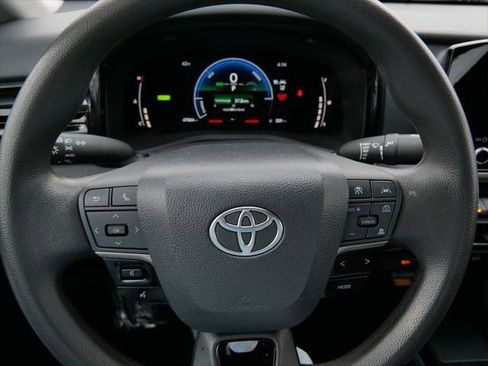 Certified 2025 Toyota Camry LE image 25