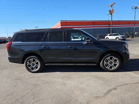 New 2025 Ford Expedition Max Active image 14