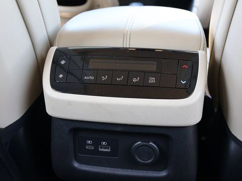 Used 2023 INFINITI QX60 Luxe w/ Vision Package FWD image 65