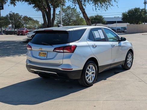 Certified 2022 Chevrolet Equinox LT image 3
