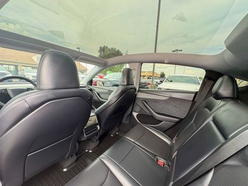 Used 2026 Tesla Model Y Long Range AWD/4WD image 28