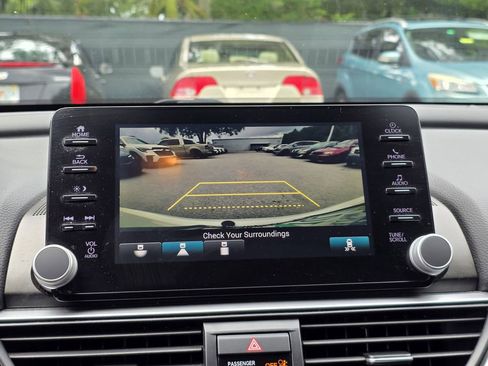 Used 2018 Honda Accord EX-L image 19