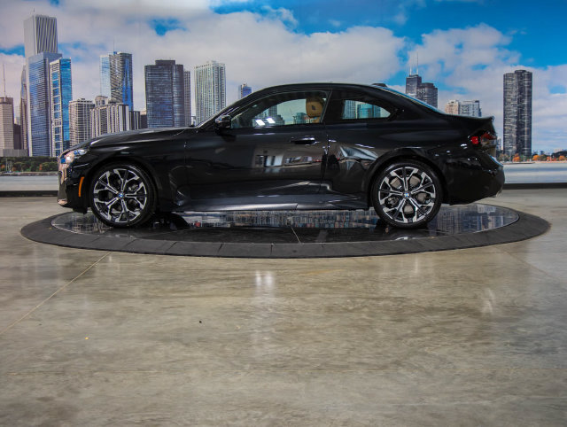 New 2026 BMW 230i xDrive Coupe w/ Convenience Package AWD/4WD image 4