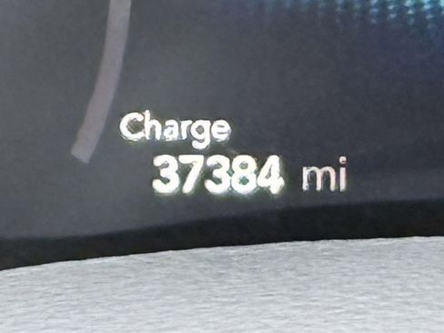 Used 2024 Chrysler Pacifica Select image 21