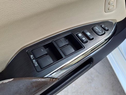 Used 2013 Toyota Avalon Limited image 14