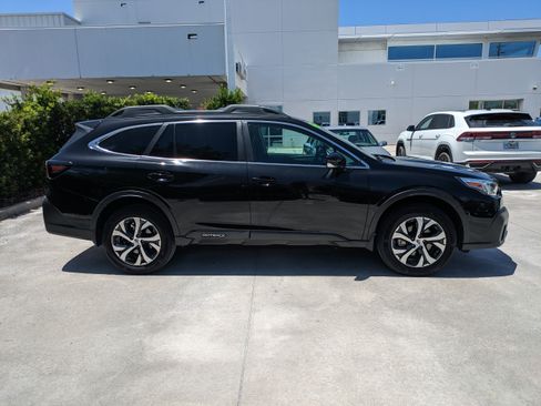 Used 2022 Subaru Outback Limited w/ Popular Package #2 AWD/4WD image 3