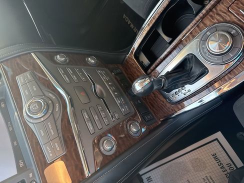 Used 2019 Nissan Armada SV w/ Driver Package image 18