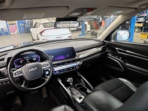 Certified 2025 Kia Telluride S AWD/4WD image 11