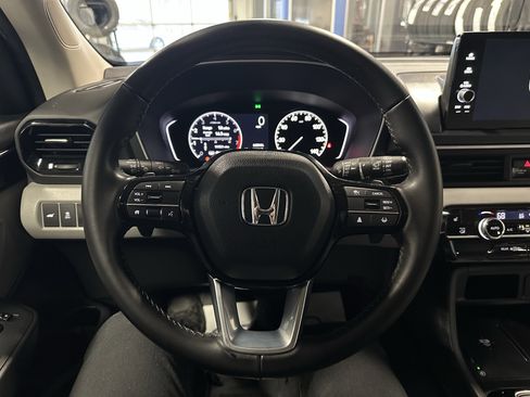 Used 2024 Honda Pilot EX-L image 9