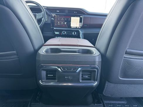 Used 2024 GMC Sierra 1500 Denali Ultimate image 22