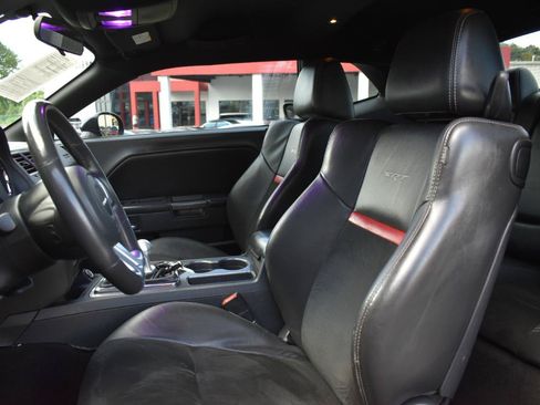 Used 2014 Dodge Challenger SRT8 Core w/ Satin Vapor Edition RWD image 25