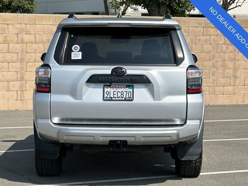 Used 2024 Toyota 4Runner TRD Off-Road Premium w/ Moonroof Package AWD/4WD image 5