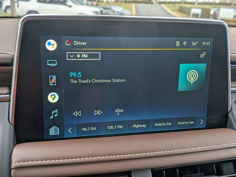 Certified 2022 Chevrolet Suburban High Country w/ Max Trailering Package image 28