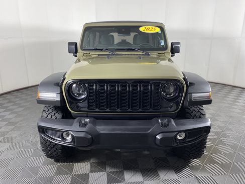 Used 2025 Jeep Wrangler Unlimited Sport AWD/4WD image 11