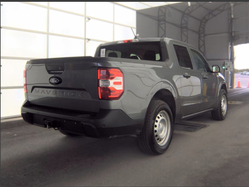 Used 2025 Ford Maverick XL w/ 4K Tow Package AWD/4WD image 4