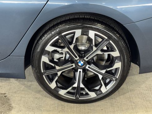 Used 2025 BMW 330i Sedan w/ Convenience Package RWD image 14