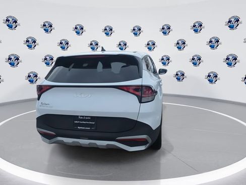 Certified 2024 Kia Sportage EX image 9
