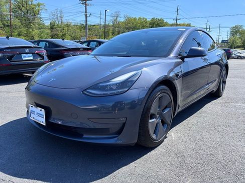 Used 2022 Tesla Model 3 Long Range AWD/4WD image 3