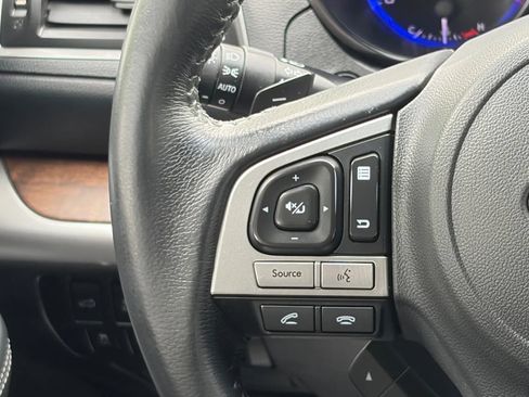 Used 2017 Subaru Outback 3.6R Limited AWD/4WD image 30