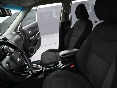 Used 2015 Kia Soul ! image 15