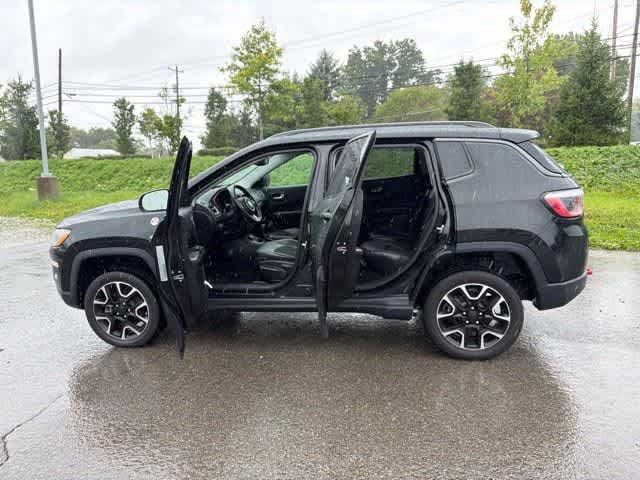 Used 2020 Jeep Compass Trailhawk AWD/4WD image 15