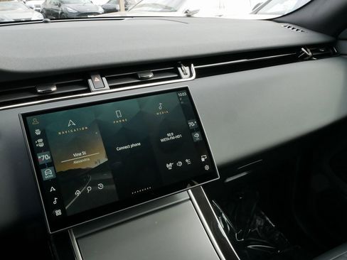 Used 2024 Land Rover Range Rover Evoque Dynamic SE image 51