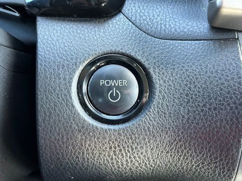 Used 2025 Toyota Camry LE image 28