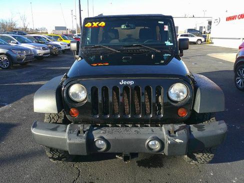 Used 2013 Jeep Wrangler Unlimited Sport image 4