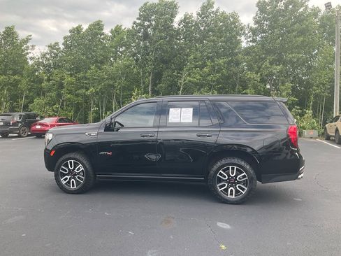 Used 2023 GMC Yukon AT4 w/ AT4 Premium Plus Package AWD/4WD image 8
