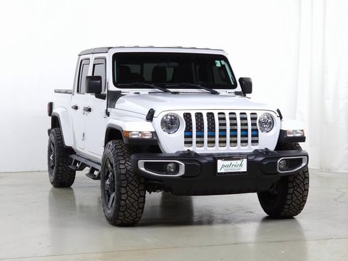 Used 2020 Jeep Gladiator Sport w/ Quick Order Package 24S image 1