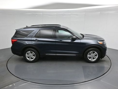 Certified 2023 Ford Explorer XLT RWD image 41