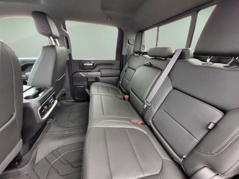 Used 2020 Chevrolet Silverado 2500 LTZ w/ LTZ Premium Package AWD/4WD image 17