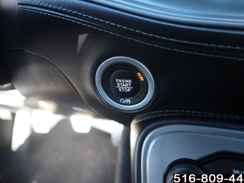 Used 2023 Dodge Challenger R/T w/ Plus Package image 13