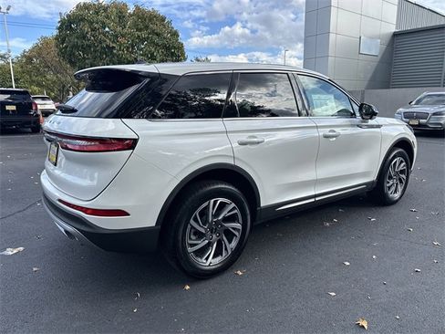 Certified 2024 Lincoln Corsair AWD w/ Equipment Group 101A image 5