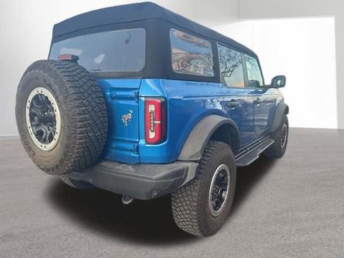 Used 2024 Ford Bronco Badlands image 2