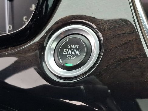 Used 2020 Cadillac XT6 Premium Luxury AWD/4WD image 24
