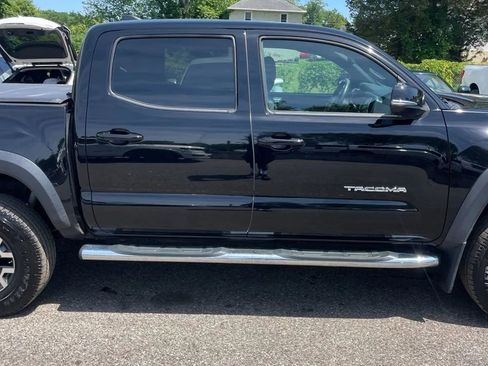 Used 2016 Toyota Tacoma TRD Off-Road w/ Towing Package AWD/4WD image 9