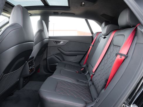 New 2026 Audi SQ8 Prestige image 30