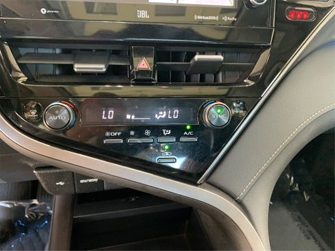 Used 2024 Toyota Camry XSE image 27