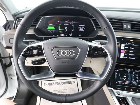 Used 2024 Audi Q8 e-tron Premium Plus w/ Premium Plus Package image 14