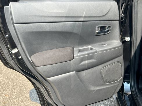Used 2024 Mitsubishi Outlander Sport ES AWD/4WD image 31