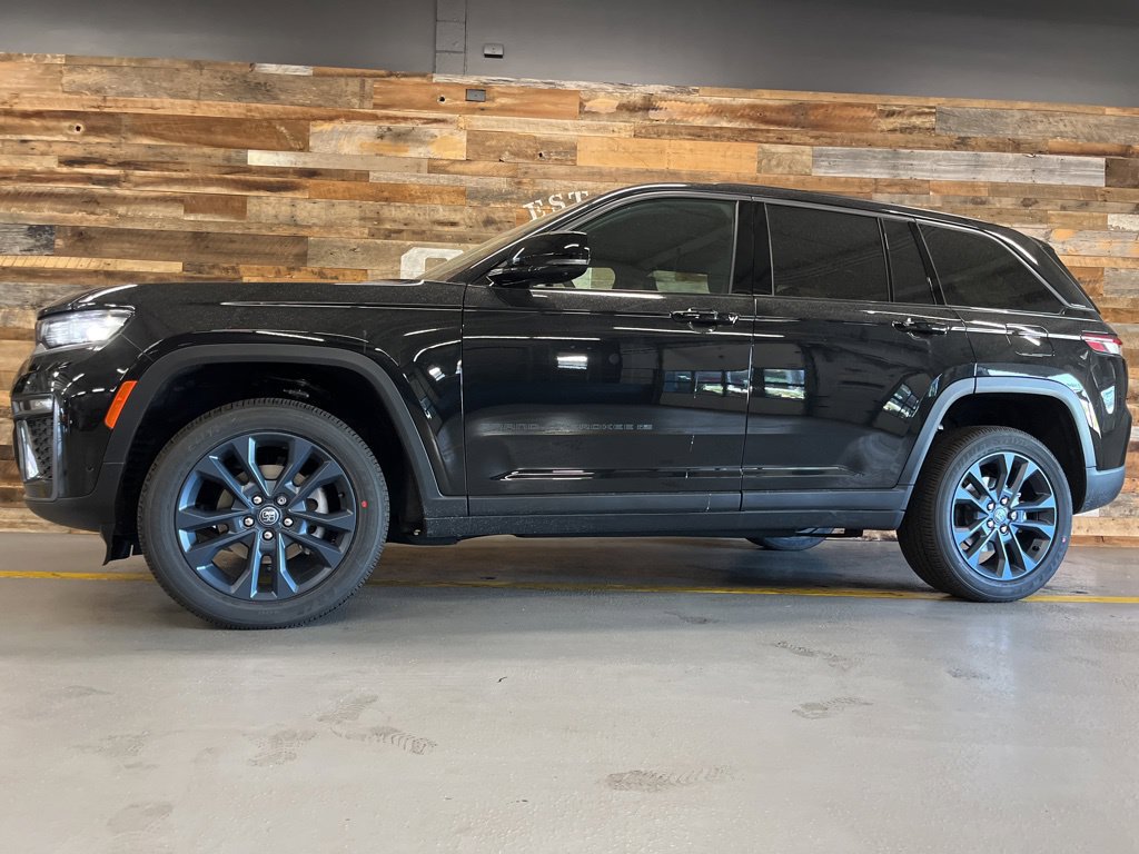New 2026 Jeep Grand Cherokee Limited AWD/4WD image 40