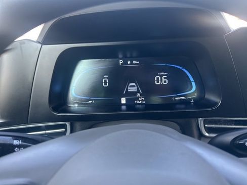 Certified 2025 Hyundai Elantra SE image 7