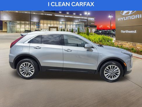 Used 2025 Cadillac XT4 Premium Luxury FWD image 6
