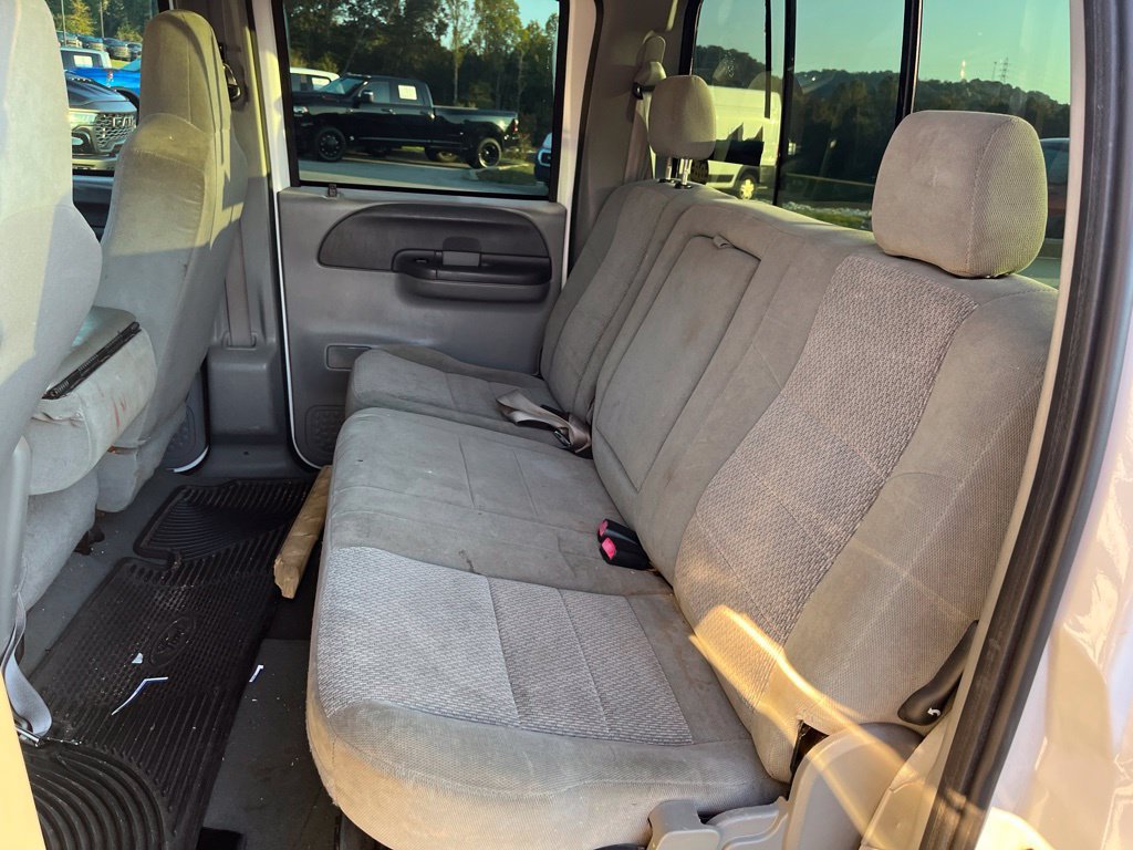 Used 2004 Ford F350 2WD Crew Cab DRW Super Duty image 9