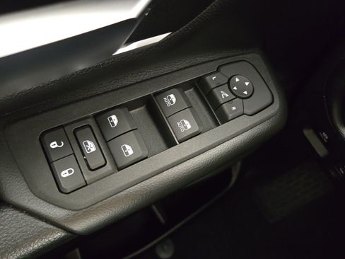 Used 2025 RAM 1500 Big Horn AWD/4WD image 28