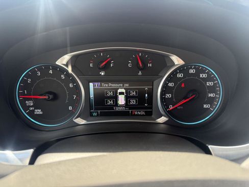 Used 2018 Chevrolet Traverse LT AWD/4WD image 19