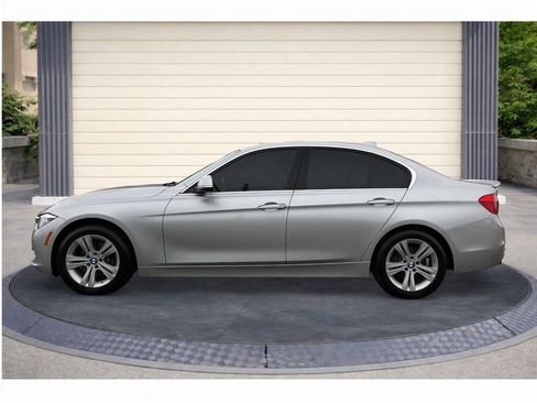 Used 2018 BMW 328d w/ Convenience Package image 4