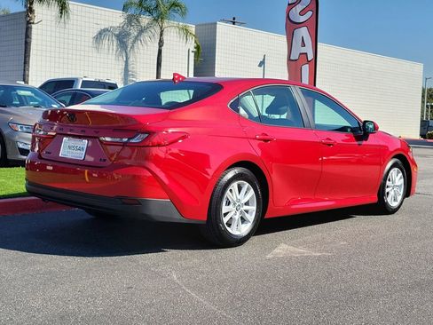 Used 2026 Toyota Camry LE image 32