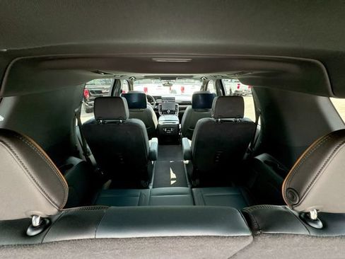 Used 2026 GMC Yukon XL AT4 w/ AT4 Premium Plus Package AWD/4WD image 21
